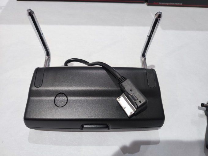 2 écran origine Audi Neuf multimédia 10 pouces 4M0051700F